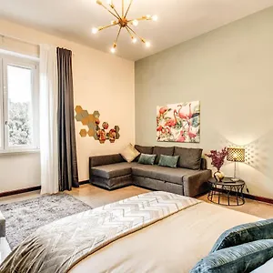 https://popolo-and-villa-borghese-deco-apartment.it-romehotels.com